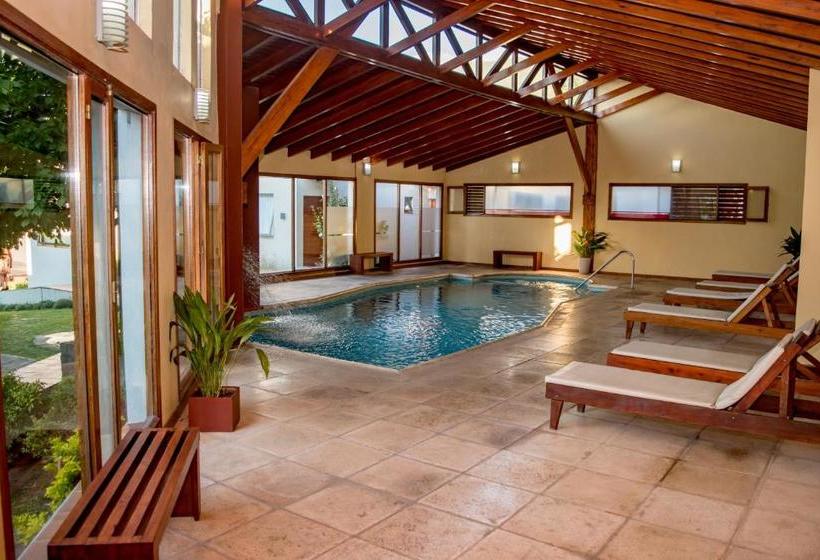 فندق فئة نجمة واحدة L Hirondelle   Adults Only