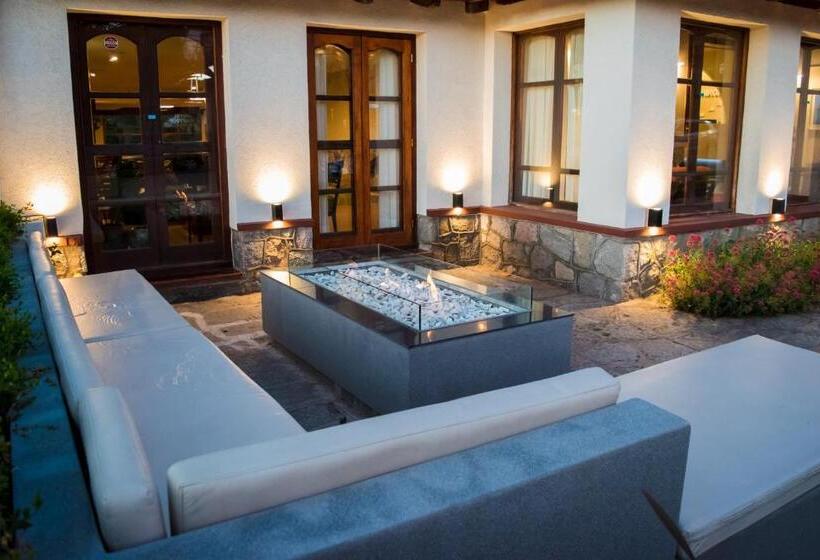 فندق فئة نجمة واحدة L Hirondelle   Adults Only