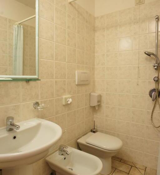 فندق Albergo La Rocca
