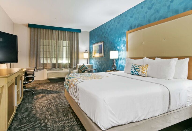 هتل Best Western Plus Houston Atascocita Inn & Suites