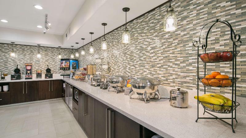 هتل Best Western Plus Houston Atascocita Inn & Suites