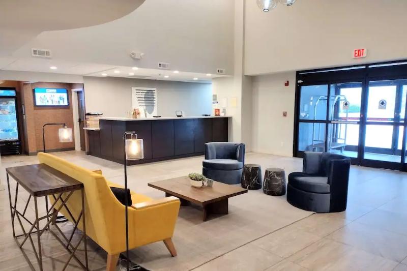 هتل Best Western Plus Dalton Inn