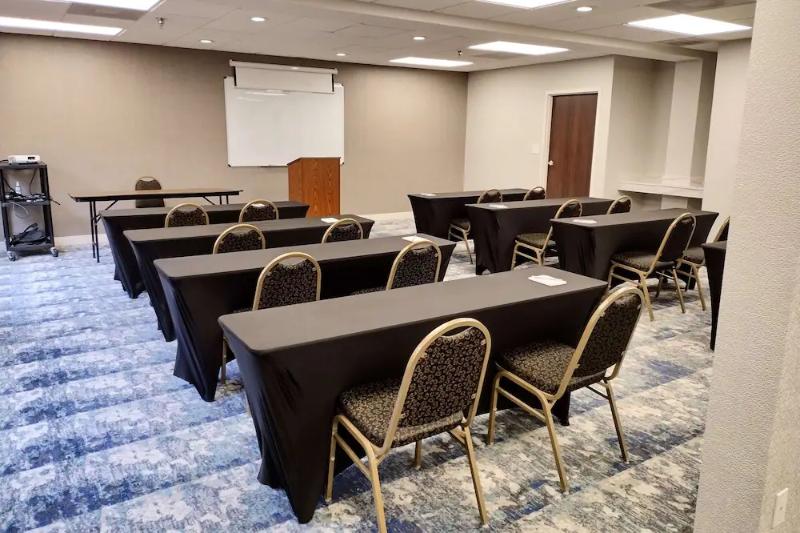 هتل Best Western Plus Dalton Inn
