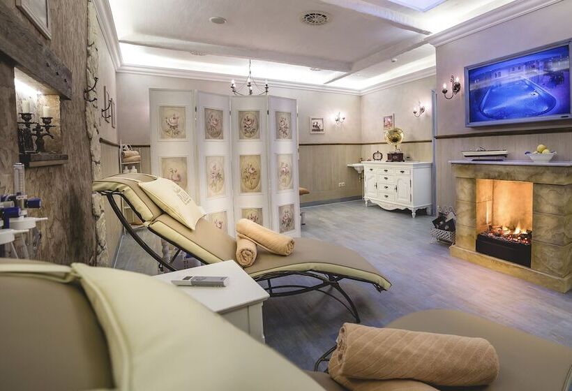 هتل Carlsbad Plaza Medical Spa & Wellness