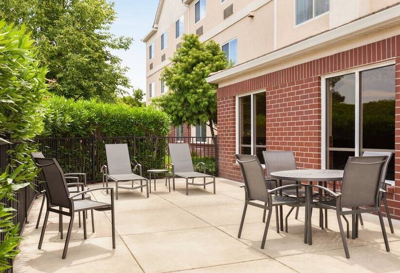 Отель Fairfield Inn Vacaville
