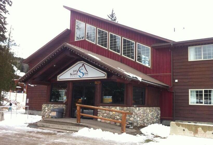 בית מלון כפרי Fernie Slopeside Lodge