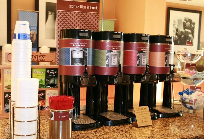فندق Hampton Inn & Suites Lathrop