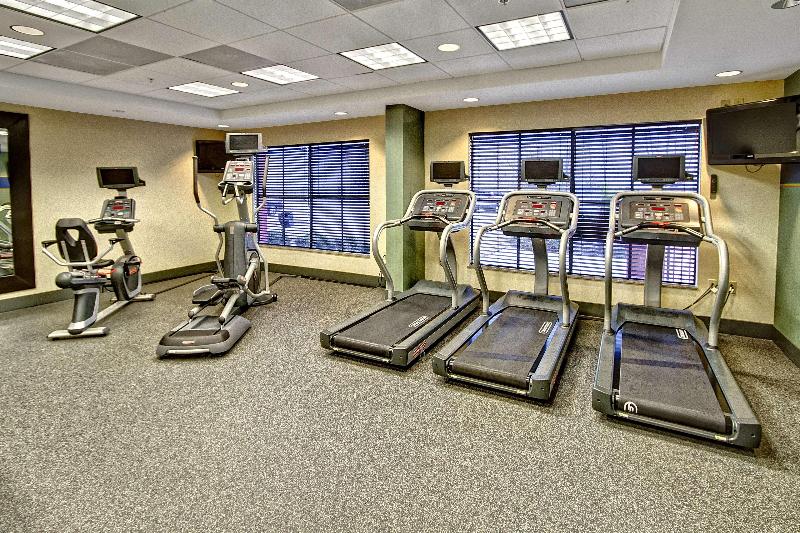 בית מלון כפרי Hampton Inn Cleveland, Ms