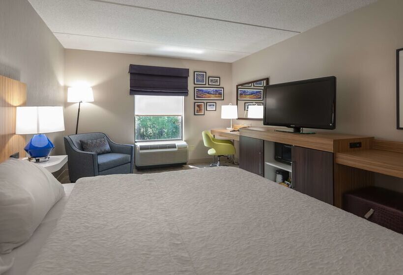 هتل Hampton Inn Doylestown