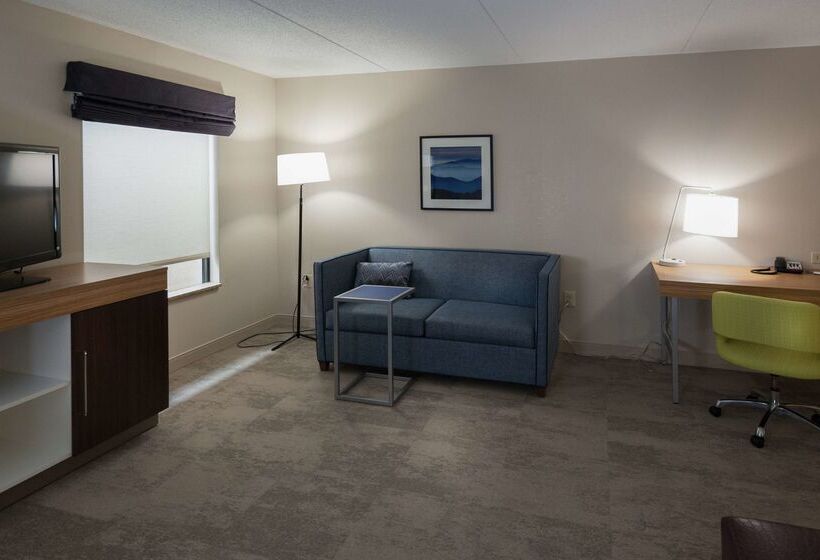 هتل Hampton Inn Doylestown