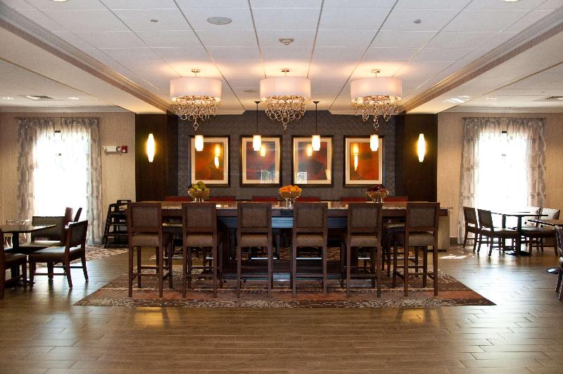 هتل Hampton Inn Doylestown