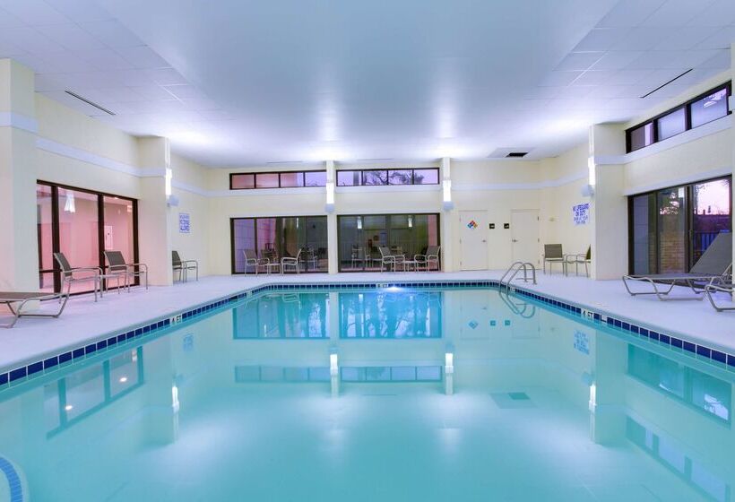 هتل Hampton Inn North Myrtle Beachharbourgate