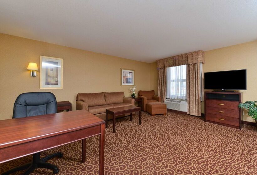 فندق Hampton Inn & Suites By Hilton Edmonton Intl Airport