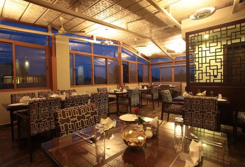 ホテル Justa Mg Road