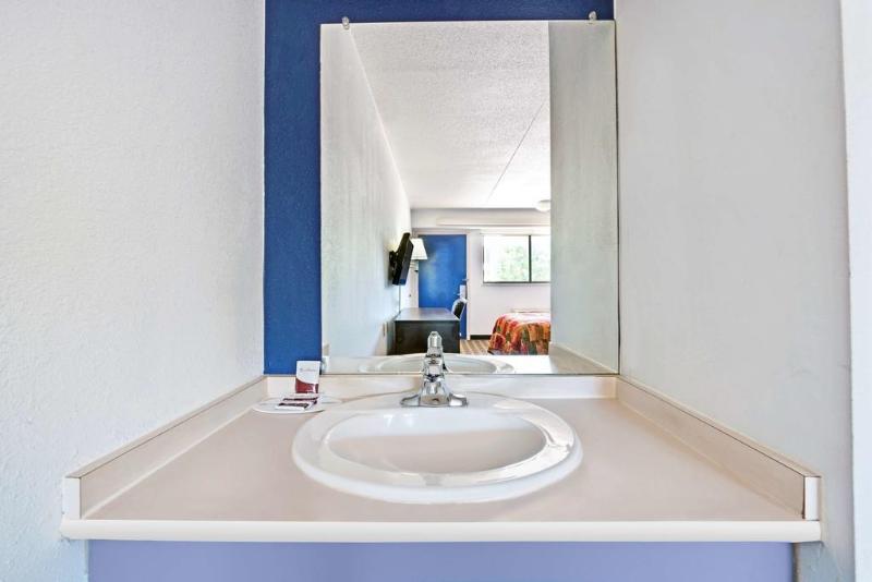 هتل Dallas Love Field Inn