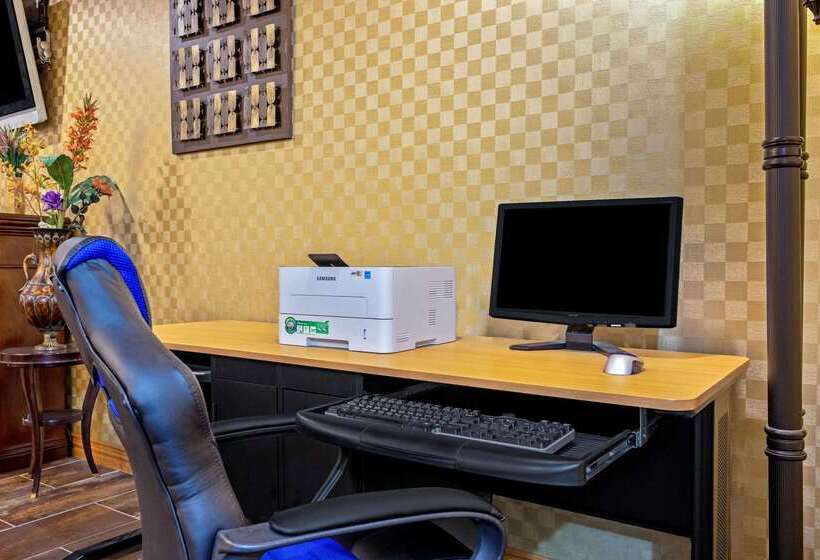 호텔 La Quinta Inn & Suites By Wyndham Cleburne