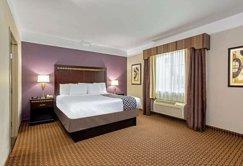 호텔 La Quinta Inn & Suites By Wyndham Cleburne