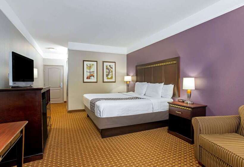 호텔 La Quinta Inn & Suites By Wyndham Cleburne