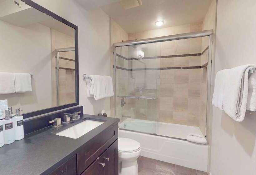هتل Lichenhearth, A Destination By Hyatt Residence