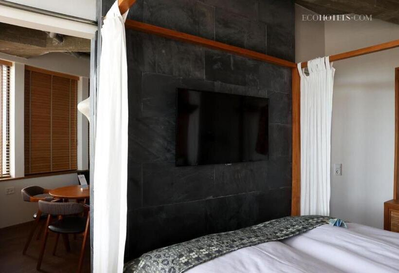 هتل Manon Les Suites Guldsmeden