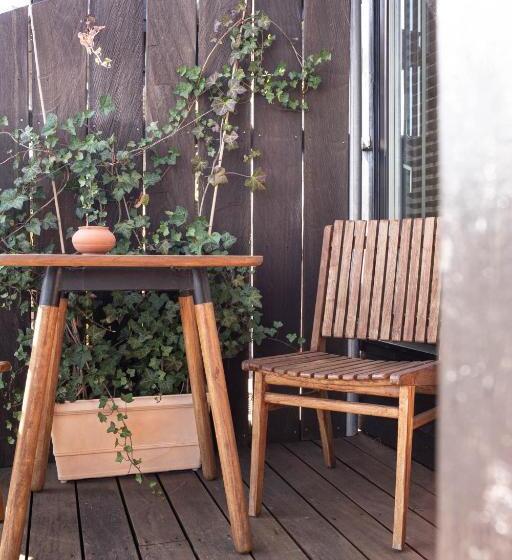 هتل Manon Les Suites Guldsmeden