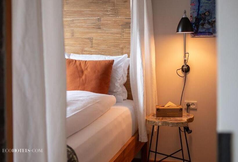 هتل Manon Les Suites Guldsmeden