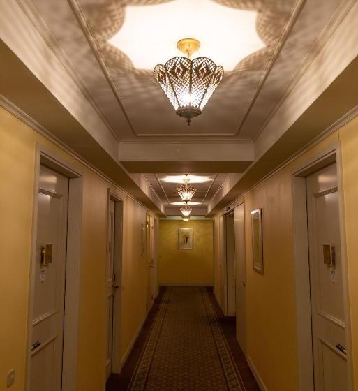 هتل Monterey Sendai