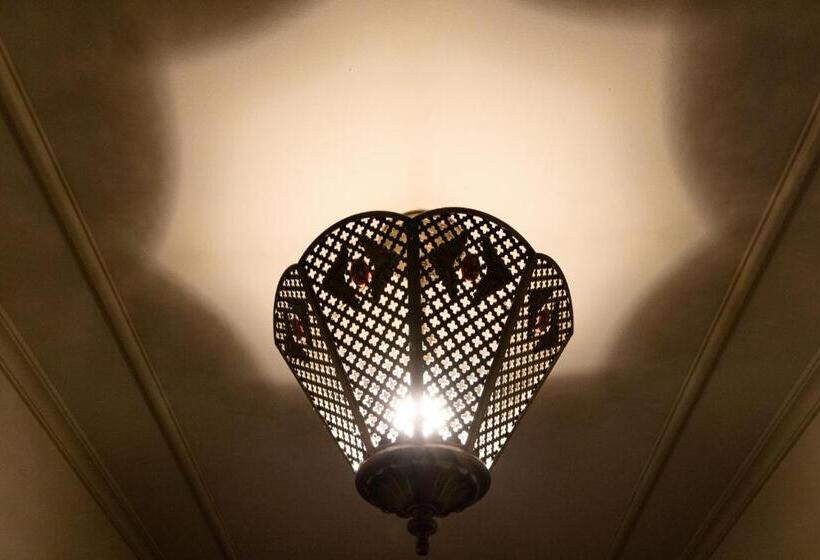 هتل Monterey Sendai