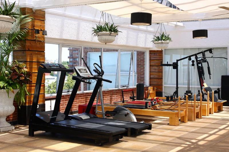 בית מלון כפרי Ramada By Wyndham Buenos Aires