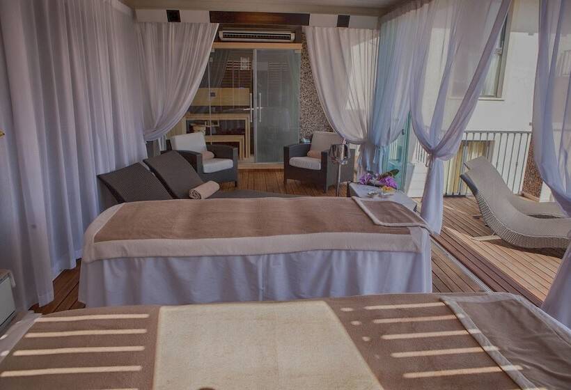 ホテル Resort Villa Luisa & Spa