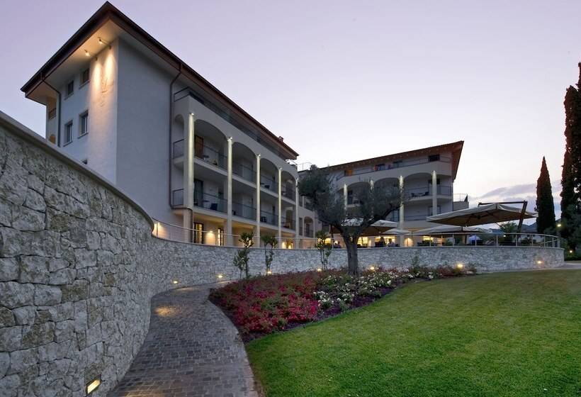 ホテル Resort Villa Luisa & Spa