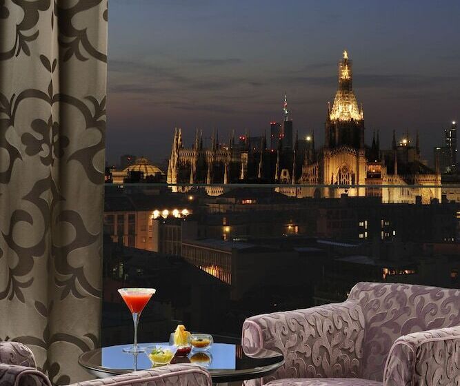 هتل Uptown Palace