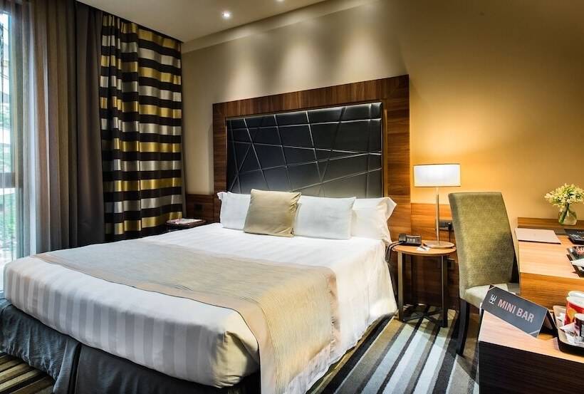 هتل Uptown Palace