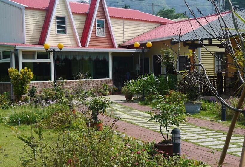 هتل Chambord Castle