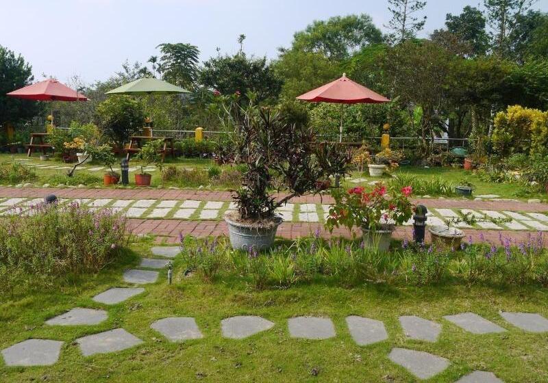 هتل Chambord Castle