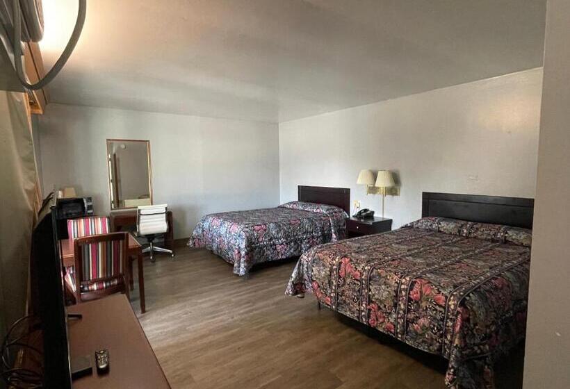 Отель Executive Inn