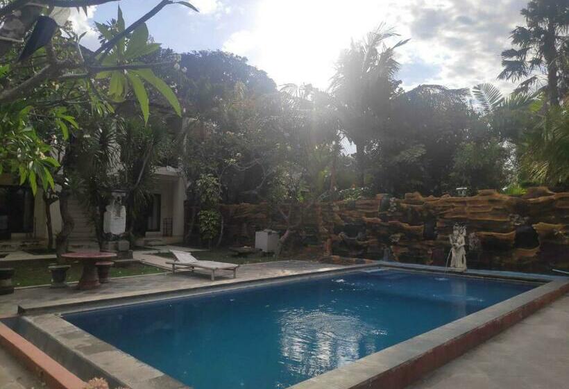 호텔 Oyo 90673 Rising Star Beach Resort