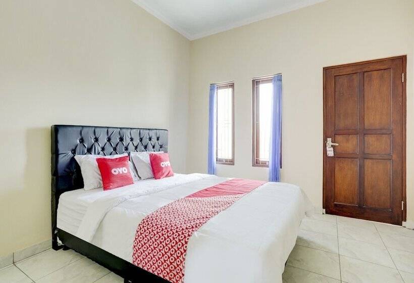 Отель Oyo 90690 Pondok Dukuh