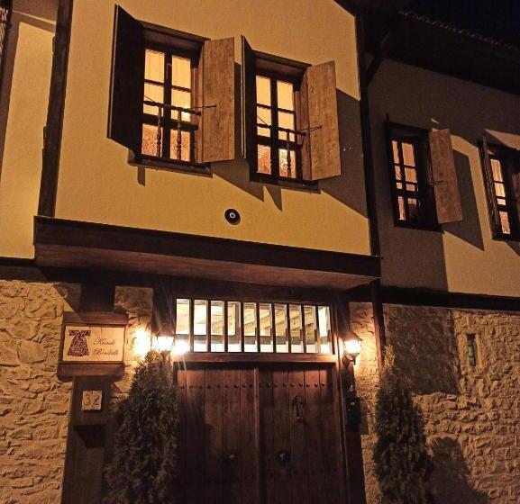 مبيت وإفطار Konak Bi̇ndalli