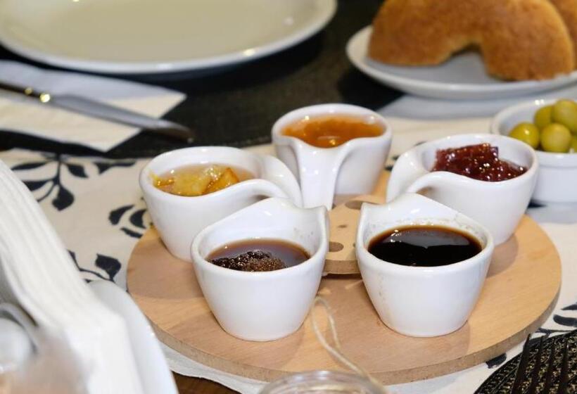 مبيت وإفطار Konak Bi̇ndalli