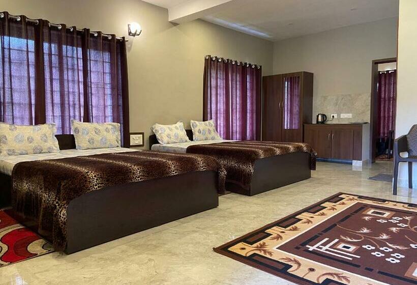 تختخواب و صبحانه Rr Holidays