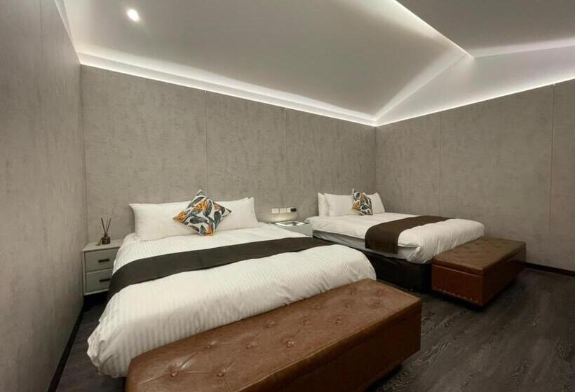 تختخواب و صبحانه 弎trinity