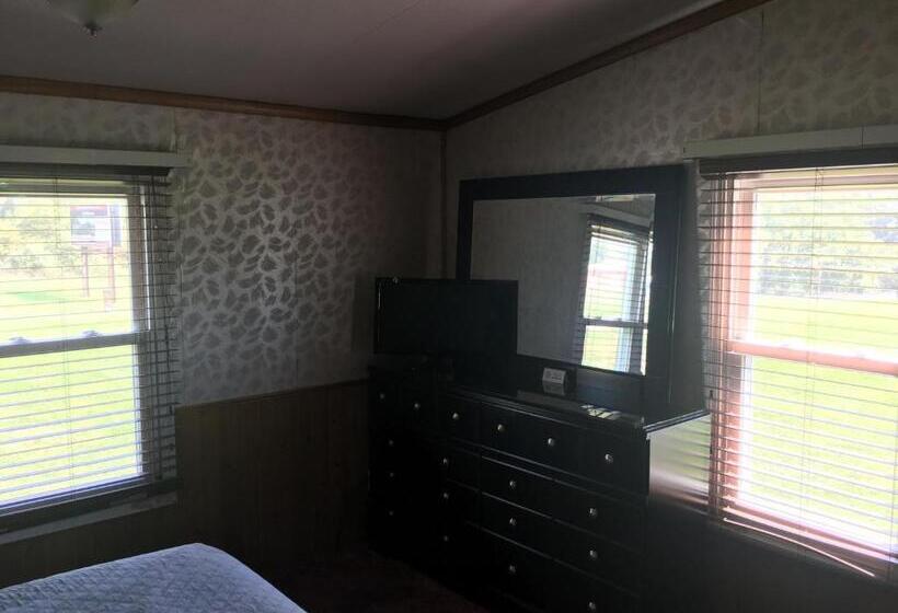 Cadiz Motel