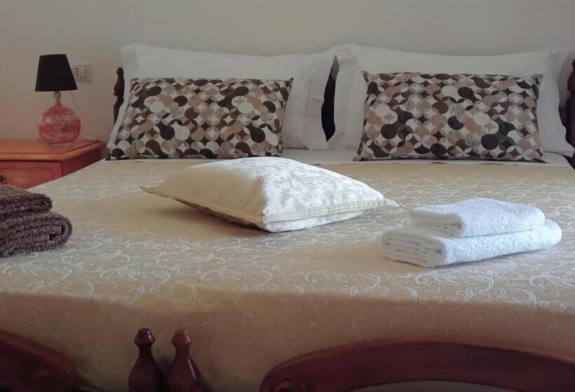 فندق Agriturismo L Arco