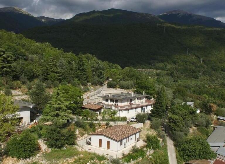 فندق Agriturismo L Arco