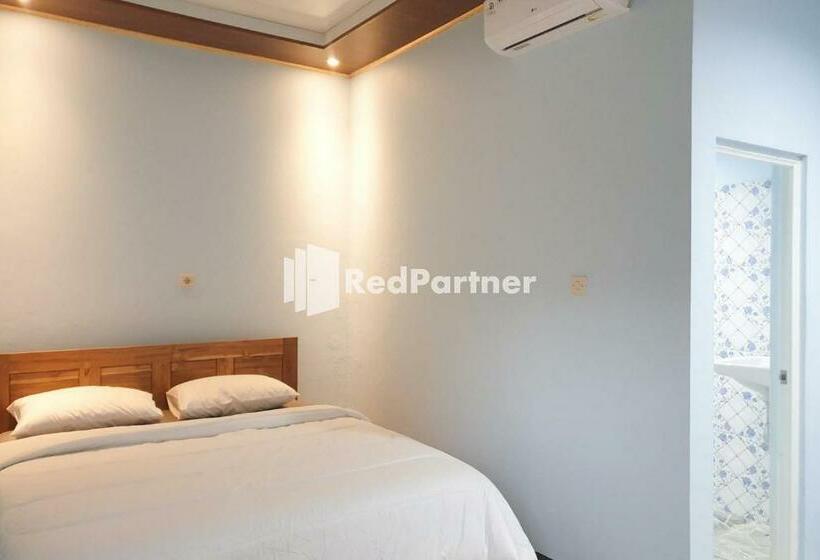 Hotel De Credo Near Pantai Segang Redpartner