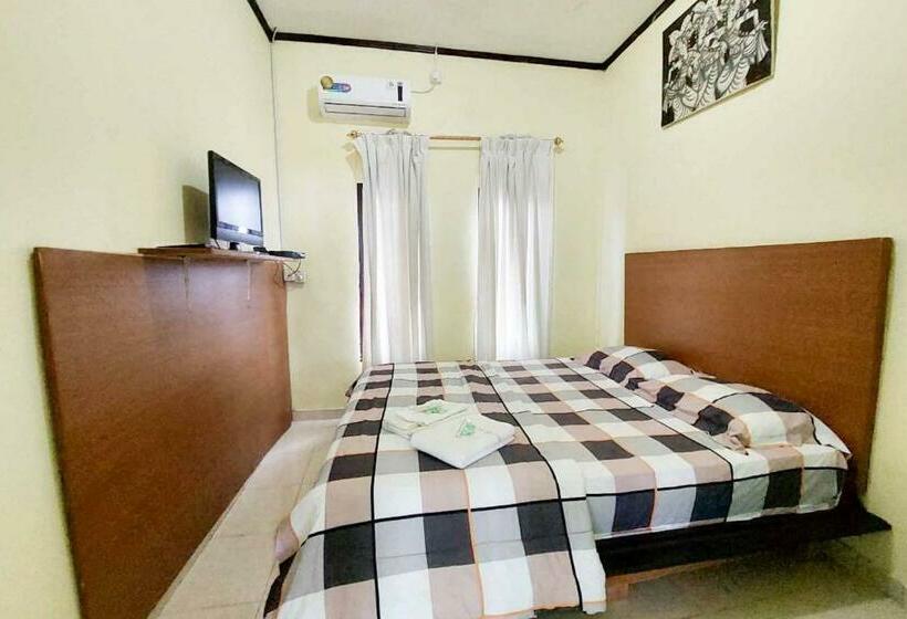 هتل Quattrick Dee Homestay Mitra Reddoorz