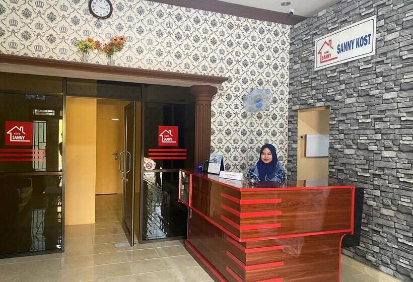 فندق Reddoorz @ Jalan Padat Karya Prabumulih