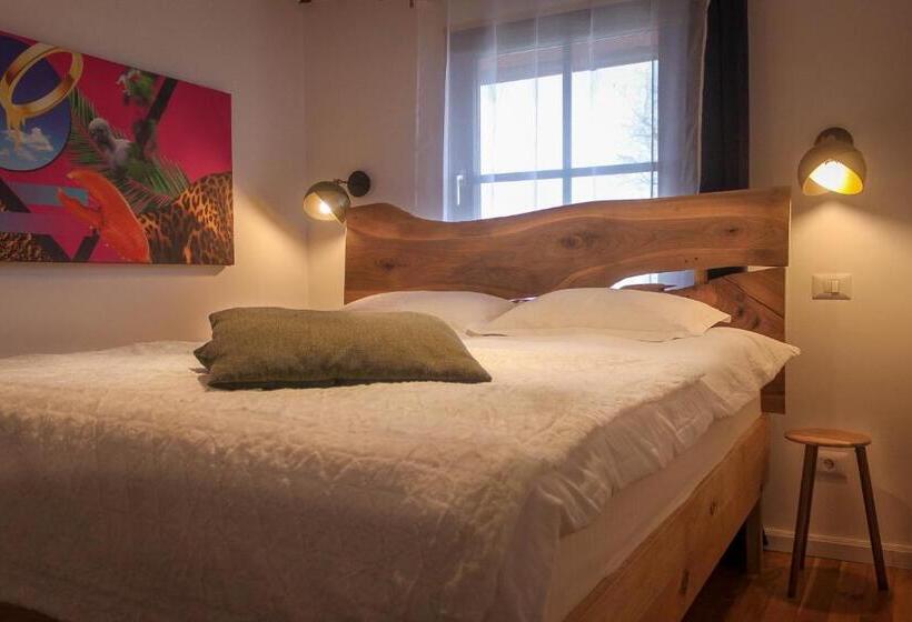 تختخواب و صبحانه Elma Guesthouse