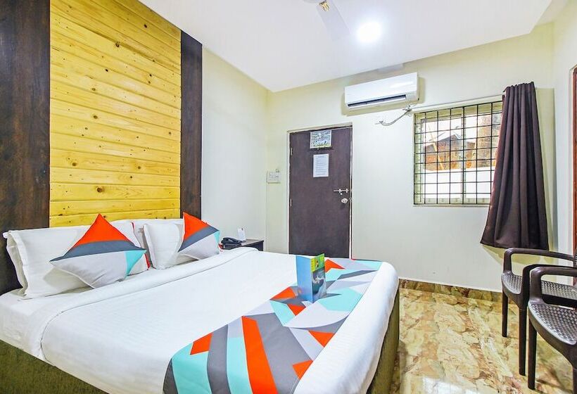 Hotel Fabexpress Golden Nest Deluxe With Pool, Calangute